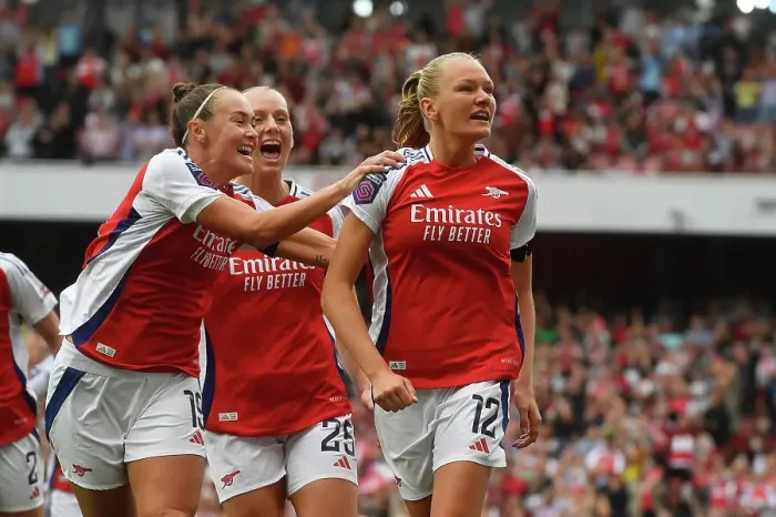 Framed Print : Arsenal v Manchester City - Barclays Women's Super League