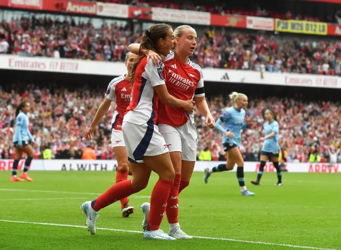 Framed Print : Arsenal v Manchester City - Barclays Women's Super League