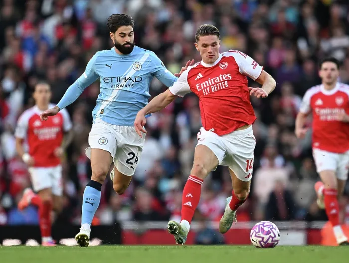 Framed Print : Arsenal v Manchester City - Premier League