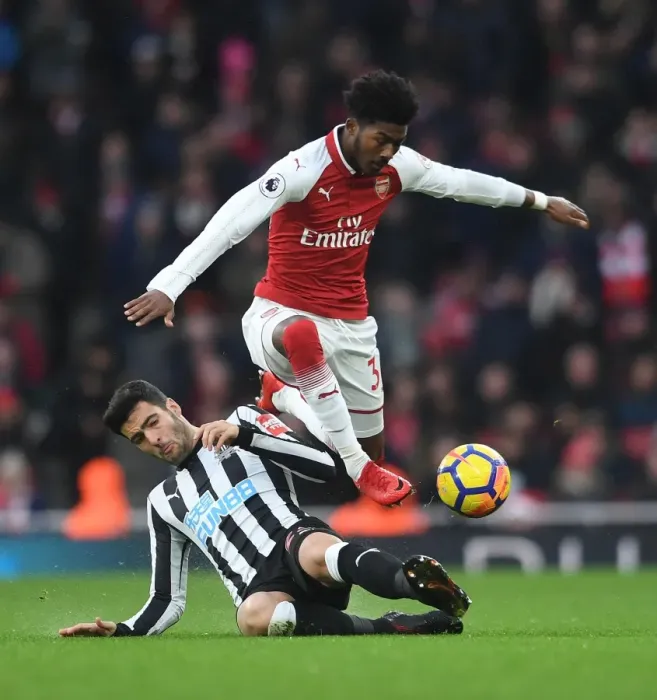 Framed Print : Arsenal v Newcastle United - Premier League