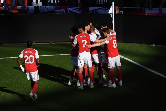 Framed Print : Arsenal v Newcastle United - Premier League Framed Print : Arsenal v Newcastle United - Premier League