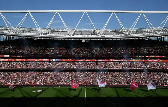 Framed Print : Arsenal v Newcastle United - Premier League