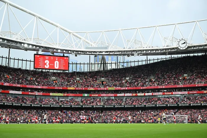 Framed Print : Arsenal v Nottingham Forest - Premier League