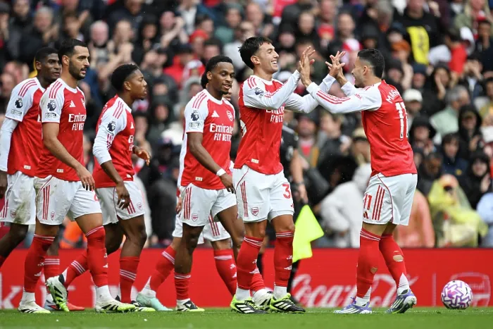 Framed Print : Arsenal v Nottingham Forest - Premier League