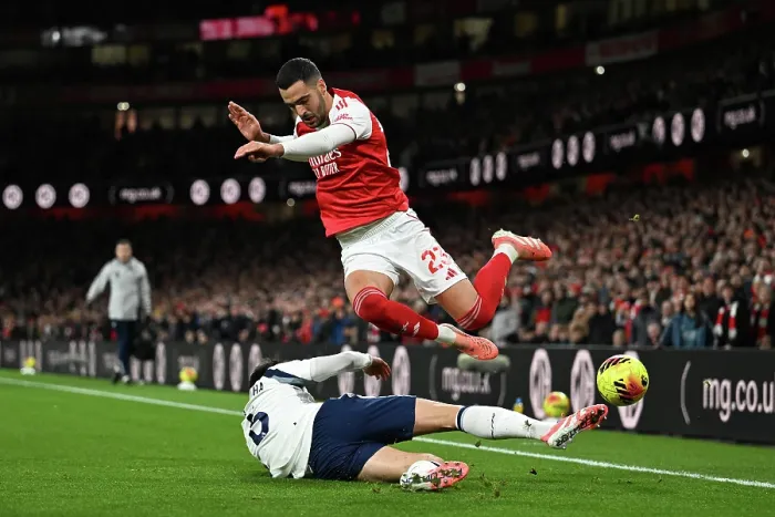 Framed Print : Arsenal v Tottenham Hotspur - Premier League