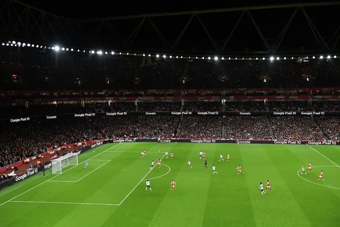 Framed Print : Arsenal v Tottenham Hotspur - Premier League Framed Print : Arsenal v Tottenham Hotspur - Premier League
