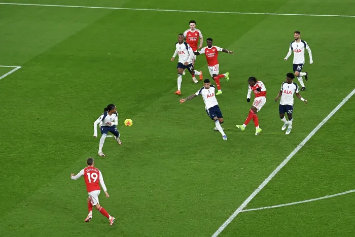 Framed Print : Arsenal v Tottenham Hotspur - Premier League