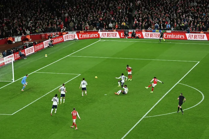 Framed Print : Arsenal v Tottenham Hotspur - Premier League