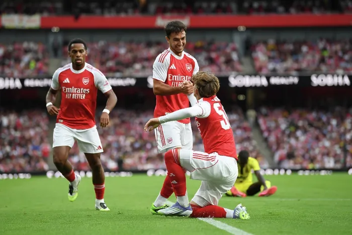 Framed Print : Arsenal v Villarreal - Pre-Season Friendly