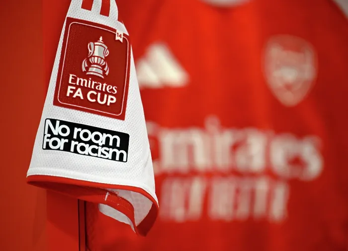 Framed Print : Arsenal v Wigan Athletic - Emirates FA Cup Fourth Round
