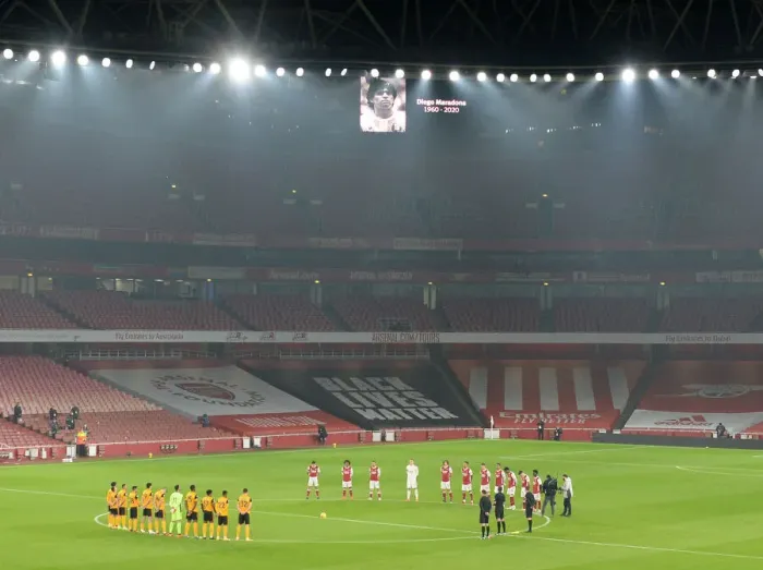 Framed Print : Arsenal v Wolverhampton Wanderers - Premier League Framed Print : Arsenal v Wolverhampton Wanderers - Premier League