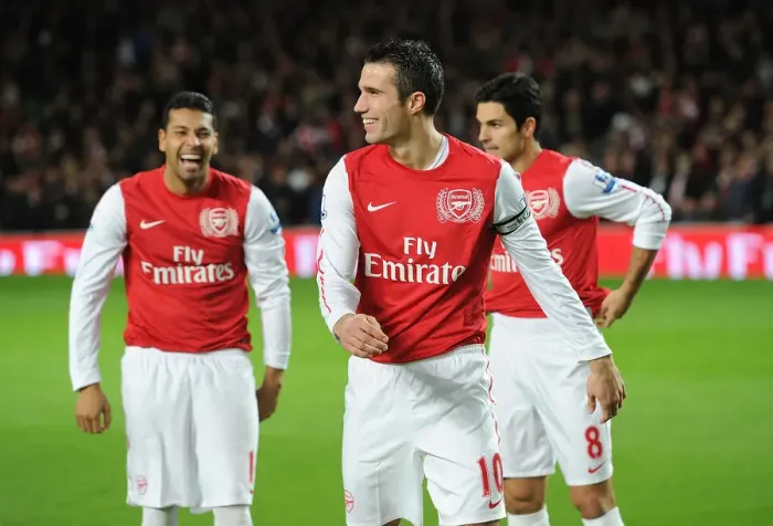 Framed Print : Arsenal: Van Persie and Santos Share a Laugh Before Arsenal v Fulham (2011-12) Framed Print : Arsenal: Van Persie and Santos Share a Laugh Before Arsenal v Fulham (2011-12)