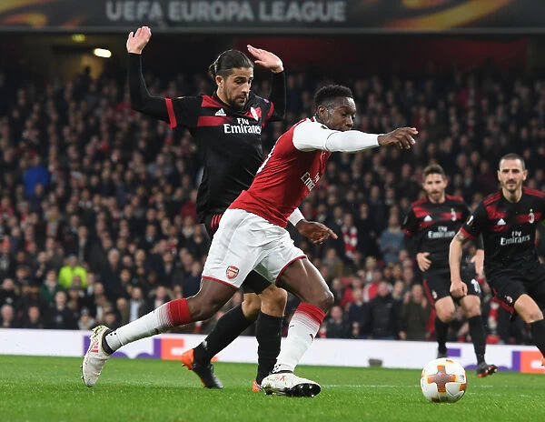 Arsenal vs AC Milan: Penalty Drama - Danny Welbeck Tripped by Ricardo Rodriguez in Europa League Clash