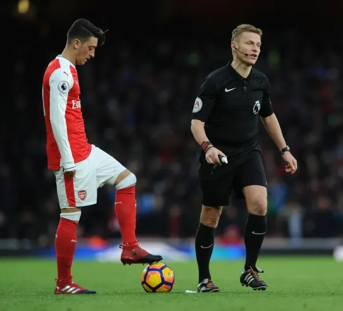 Framed Print : Arsenal vs AFC Bournemouth: Mike Jones Referees Mesut Ozil