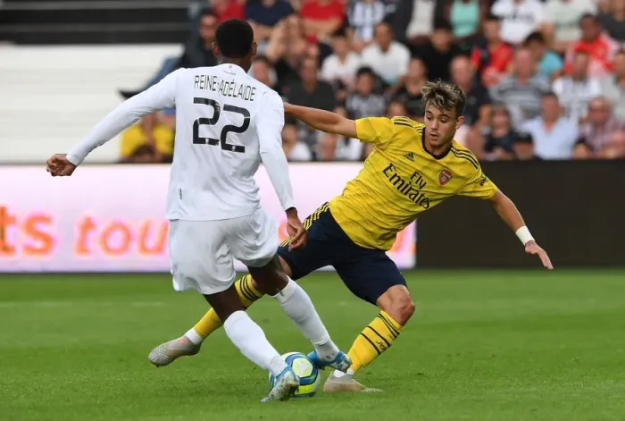 Framed Print : Arsenal vs Angers: Burton vs Reine-Adelaide - Pre-Season Face-Off Framed Print : Arsenal vs Angers: Burton vs Reine-Adelaide - Pre-Season Face-Off