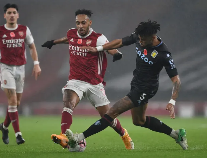 Framed Print : Arsenal vs Aston Villa: Aubameyang vs Mings - Premier League Clash at Emirates Stadium