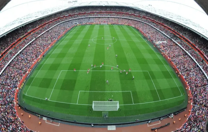 Framed Print : Arsenal vs Aston Villa: Emirates Stadium, Premier League 2013-14 Framed Print : Arsenal vs Aston Villa: Emirates Stadium, Premier League 2013-14