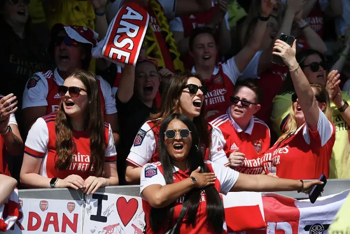Framed Print : Arsenal vs Aston Villa: FA Women's Super League Showdown at Meadow Park