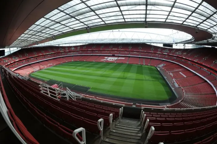 Framed Print : Arsenal vs Aston Villa, Premier League 2013-14: Emirates Stadium, London