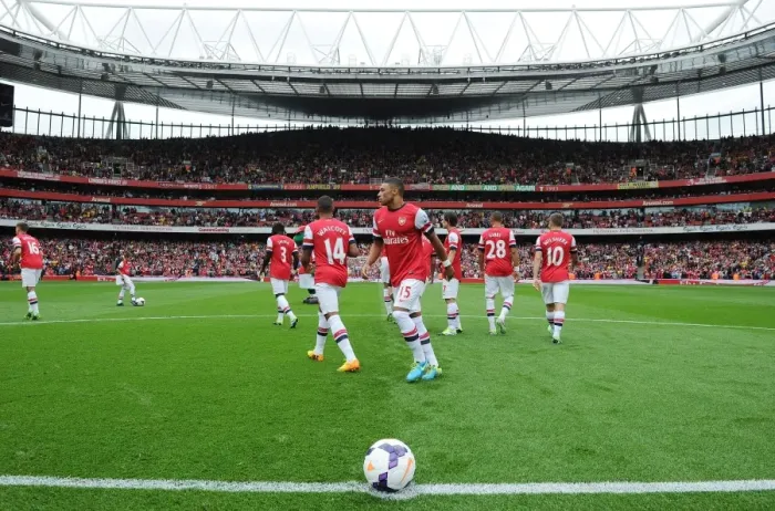 Framed Print : Arsenal vs Aston Villa: Premier League 2013-14 - Emirates Stadium, London