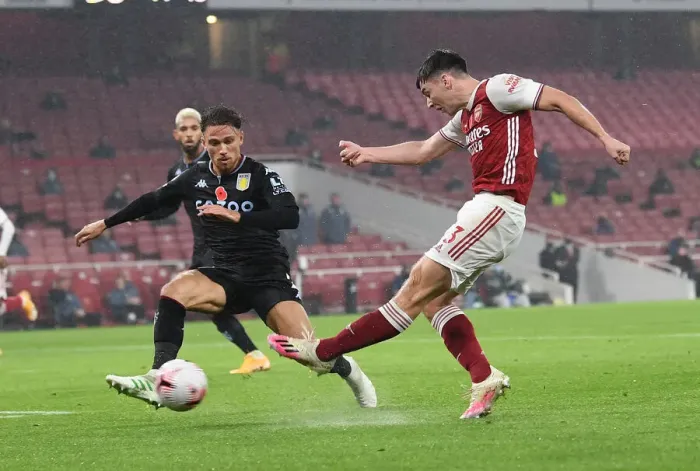 Framed Print : Arsenal vs Aston Villa: Tierney Faces Off Against Cash in Premier League Clash Framed Print : Arsenal vs Aston Villa: Tierney Faces Off Against Cash in Premier League Clash