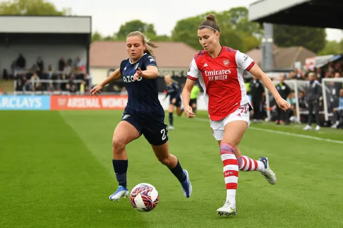 Framed Print : Arsenal vs Aston Villa Women: Battle for Possession in FA WSL Clash Framed Print : Arsenal vs Aston Villa Women: Battle for Possession in FA WSL Clash