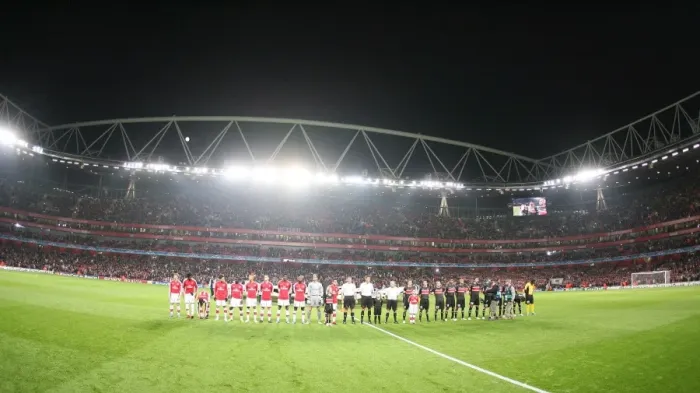 Framed Print : Arsenal vs AZ Alkmaar: 4-1 Victory in UEFA Champions League Group H (2009) Framed Print : Arsenal vs AZ Alkmaar: 4-1 Victory in UEFA Champions League Group H (2009)