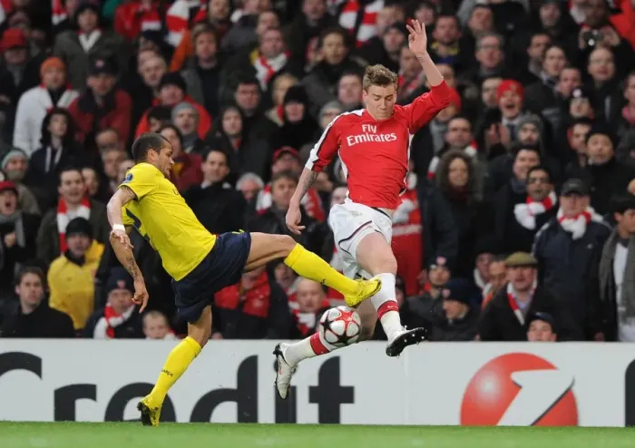Framed Print : Arsenal vs Barcelona: Bendtner vs Alves - Thrilling 2-2 Stalemate in the Champions League Quarterfinals