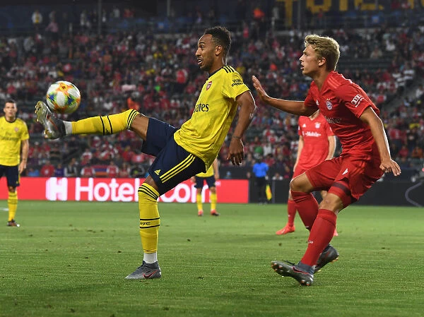 Arsenal vs. Bayern Munich: 2019 International Champions Cup Clash - Pierre-Emerick Aubameyang in Action