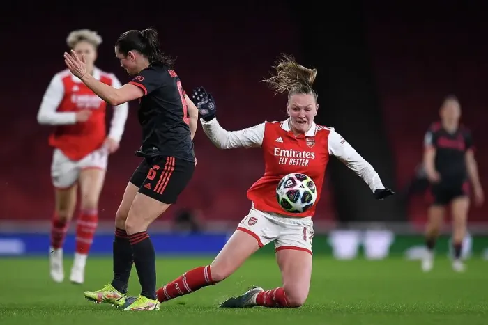 Framed Print : Arsenal vs Bayern Munich: A Battle in the Women's Champions League Quarter-Finals