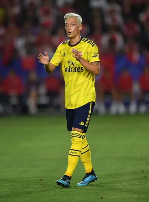 Framed Print : Arsenal vs Bayern Munich Showdown: Mesut Ozil's Battle in the 2019 International Champions Cup, Los Angeles