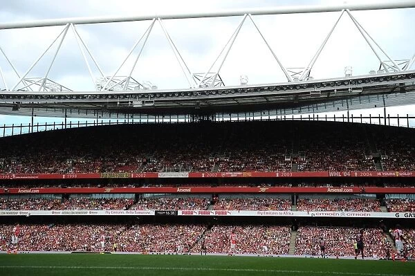 Arsenal vs Benfica Clash at the Emirates Stadium: Emirates Cup 2014