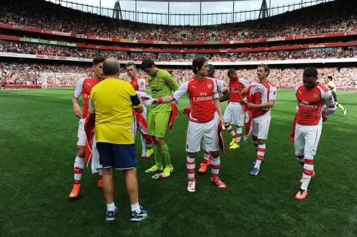 Framed Print : Arsenal vs Benfica - Emirates Cup 2014: The Team Line-Up