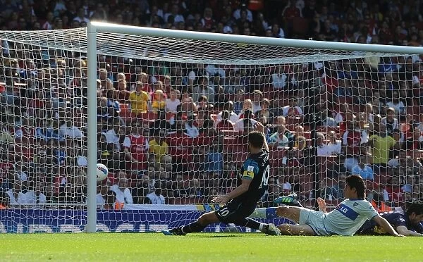 Arsenal vs Boca Juniors: Robin van Persie Scores the Opener - Emirates Cup 2011 (2-2)