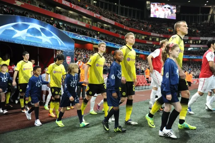 Framed Print : Arsenal vs. Borussia Dortmund: A Champions League Battle at Emirates Stadium (2011-12)