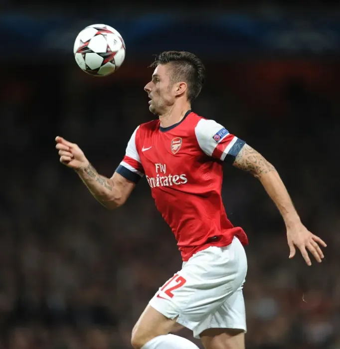 Framed Print : Arsenal vs Borussia Dortmund: Olivier Giroud in Action, UEFA Champions League 2013-14 Framed Print : Arsenal vs Borussia Dortmund: Olivier Giroud in Action, UEFA Champions League 2013-14