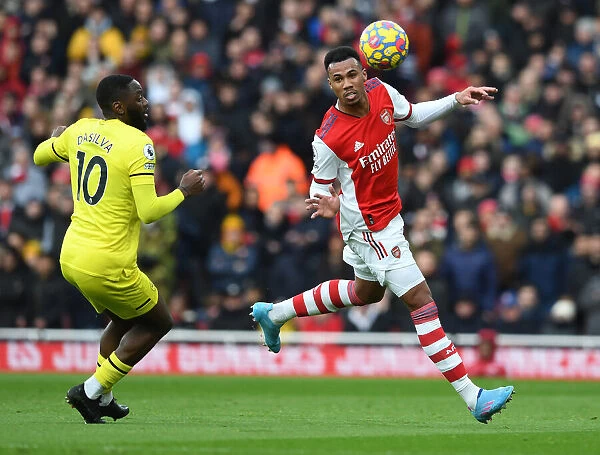 Arsenal vs. Brentford: Gabriel Magalhaes Clears the Ball