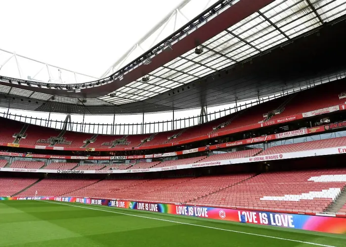 Framed Print : Arsenal vs. Brentford: Premier League Showdown at Emirates Stadium Framed Print : Arsenal vs. Brentford: Premier League Showdown at Emirates Stadium
