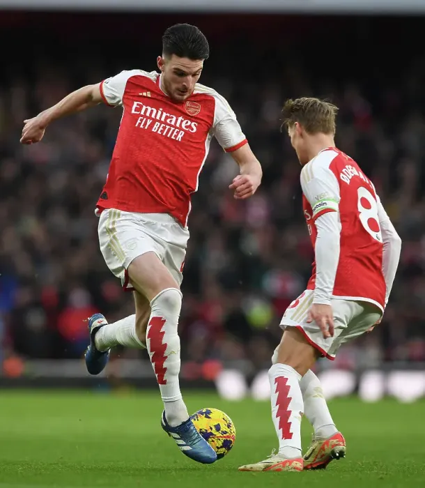 Framed Print : Arsenal vs Brighton: Clash at Emirates Stadium (2023-24)