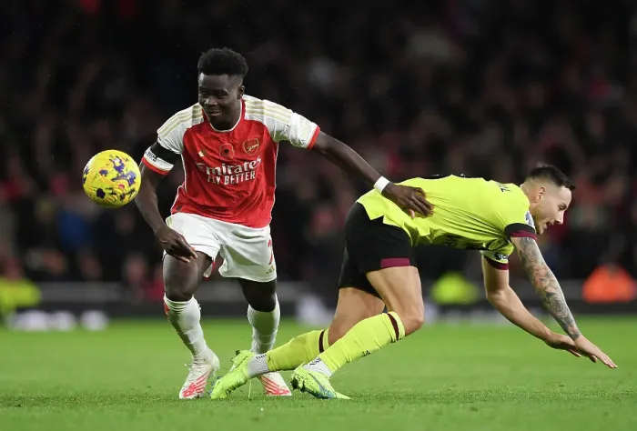 Framed Print : Arsenal vs Burnley: Bukayo Saka Faces Off Against Josh Brownhill in Premier League Clash (2023-24) Framed Print : Arsenal vs Burnley: Bukayo Saka Faces Off Against Josh Brownhill in Premier League Clash (2023-24)