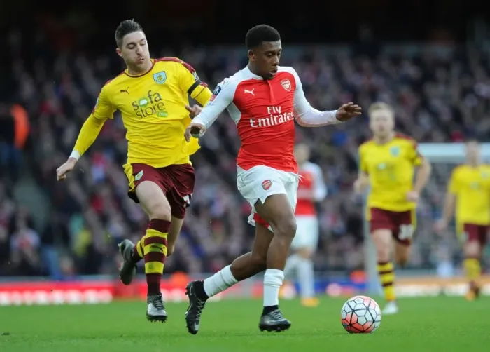 Framed Print : Arsenal vs. Burnley: The Emirates FA Cup Clash - January 2016