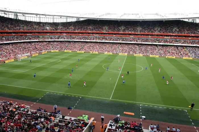 Framed Print : Arsenal vs. Chelsea: 1-1 FA Premiership Draw at Emirates Stadium (2007) Framed Print : Arsenal vs. Chelsea: 1-1 FA Premiership Draw at Emirates Stadium (2007)