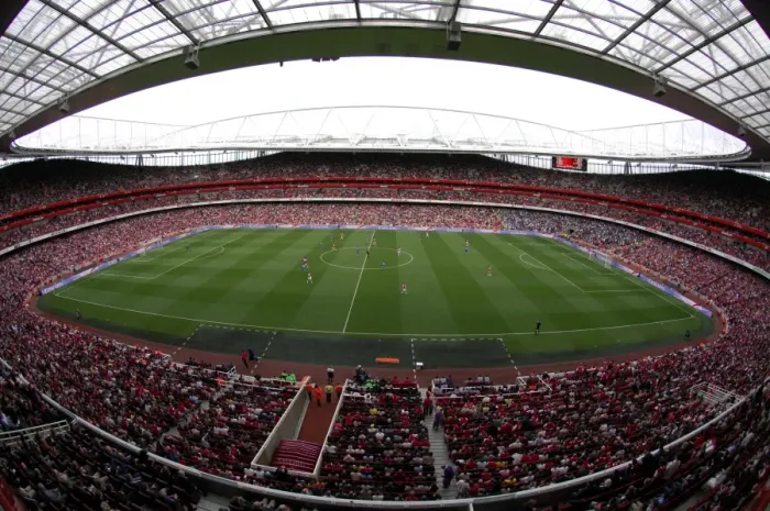 Framed Print : Arsenal vs. Chelsea: 1-1 FA Premiership Draw at Emirates Stadium (2007) Framed Print : Arsenal vs. Chelsea: 1-1 FA Premiership Draw at Emirates Stadium (2007)