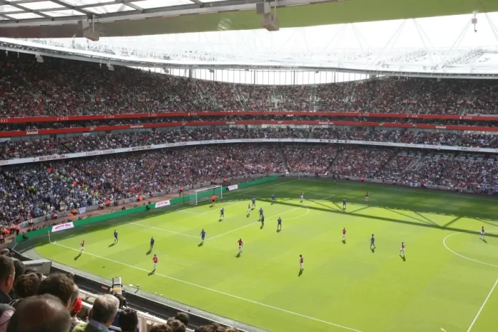 Framed Print : Arsenal vs. Chelsea: 1-4 in Favor of the Blues at Emirates Stadium, 2009