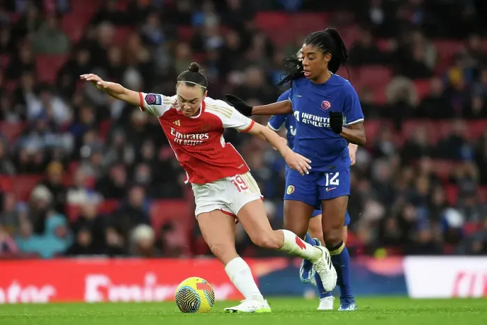 Framed Print : Arsenal vs. Chelsea: A Battle in the Barclays Women's Super League (2023-24) - Caitlin Foord vs. Ashley Lawrence Clash at Emirates Stadium Framed Print : Arsenal vs. Chelsea: A Battle in the Barclays Women's Super League (2023-24) - Caitlin Foord vs. Ashley Lawrence Clash at Emirates Stadium