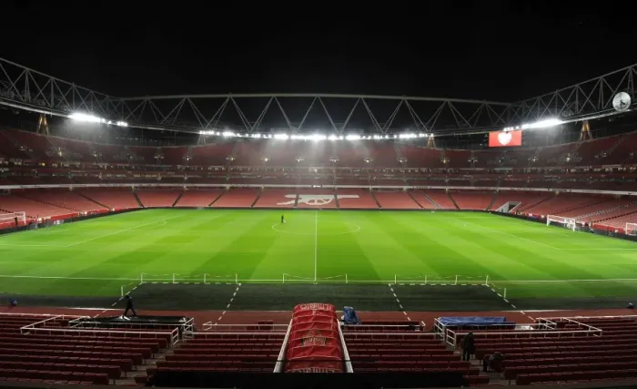Framed Print : Arsenal vs. Chelsea: A Battle at Emirates Stadium - Barclays Premier League (December 23, 2013) Framed Print : Arsenal vs. Chelsea: A Battle at Emirates Stadium - Barclays Premier League (December 23, 2013)