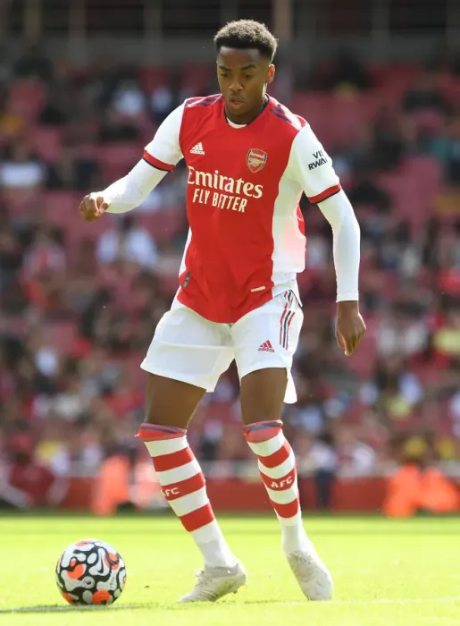 Framed Print : Arsenal vs Chelsea: The Battle of Minds - Pre-Season Clash at Emirates Stadium