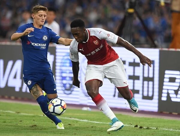 Arsenal vs. Chelsea: Clash in China - Welbeck vs. Scott