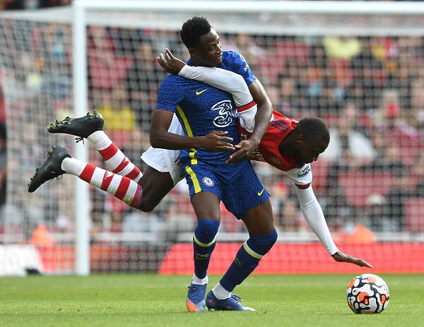 Arsenal vs. Chelsea: Clash of Minds - Pepe vs. Rahman at the Emirates
