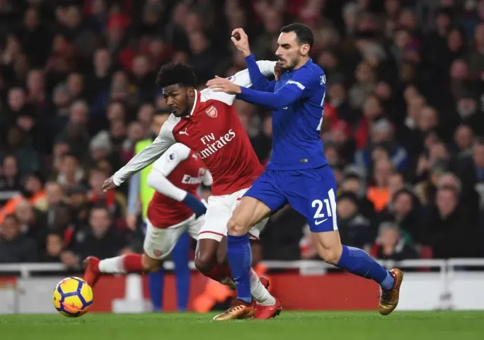 Framed Print : Arsenal vs. Chelsea: Intense Battle between Ainsley Maitland-Niles and Davide Zappacosta